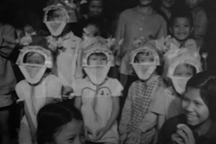 1968.10,06疎開先で中秋節を迎える子どもたち